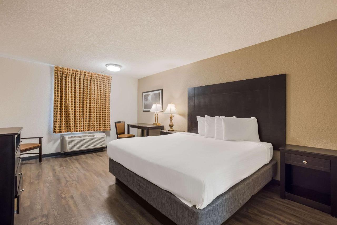 Econo Lodge Вайделія Екстер'єр фото